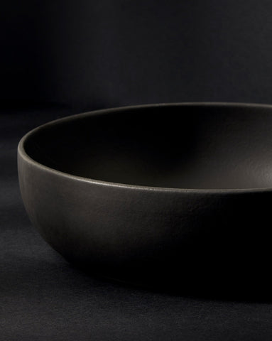 Stoneware Shallow Serving Bowl | EWA 60 oz