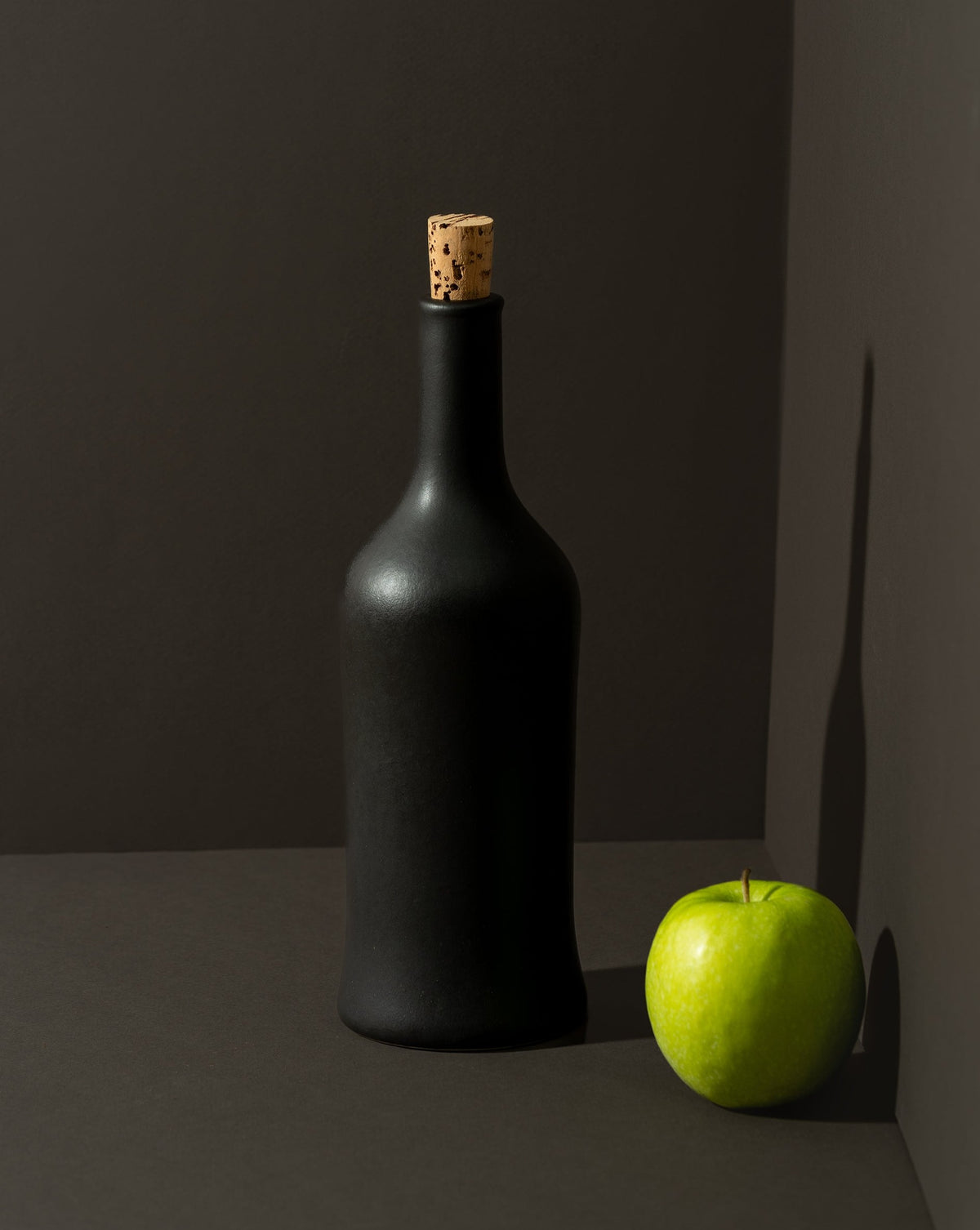 Stoneware Olive Oil Dispenser | Brutto 21 oz