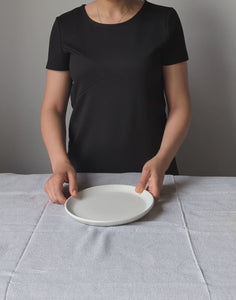 handmade, artisan made, matte white, matte finish, plate, dinner plate, flat plate, assiette plate, assiette à diner, BLANC mat, artisan made fait à la main, arisanal, intemporel, design, EDAN, gharyan stoneware, ethically made, ethique, fair trade, commerce équitable, assiette à dessert, dessert plate