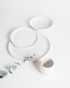 L'ensemble de 4 piéces de vaisselle